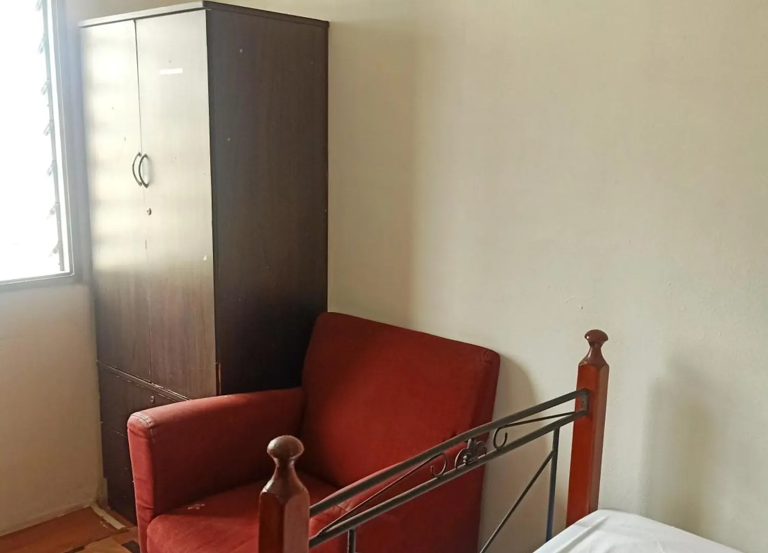 Low Budget Economy Singlebed Bedroom Kuala Lumpur Homestay