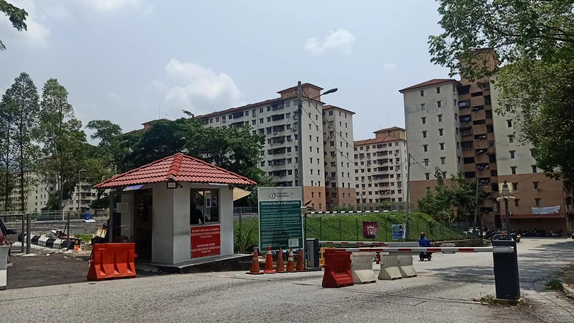Low Budget Economy Singlebed Bedroom Kuala Lumpur Malaysia